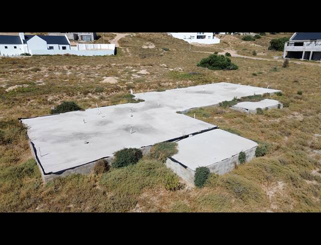 818M² VACANT LAND FOR SALE IN DA GAMA BAY